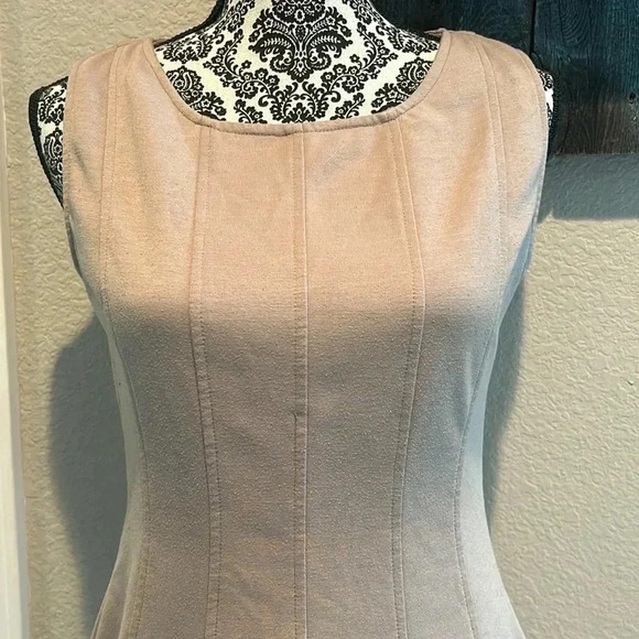 👗Adorable ROMY dress size S - Picture 2 of 6